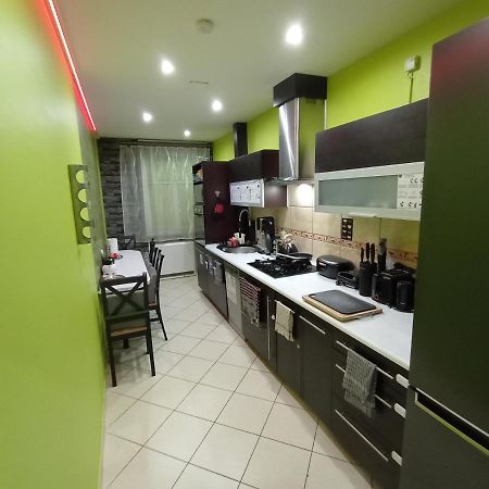 Apartament Venge -Cale Mieszkanie 46M2 Na Wylacznosc - Z Jedna Sypialnia I Jednym Sypialno-Salonem -3 Pietro Bez Windy- Rezerwacja Bez Karty Kredytowej-Klimatyzacja-Netflix-2 Lozeczka Dzieciece- Bezplatny Parking Publiczny Вроцлав Екстер'єр фото