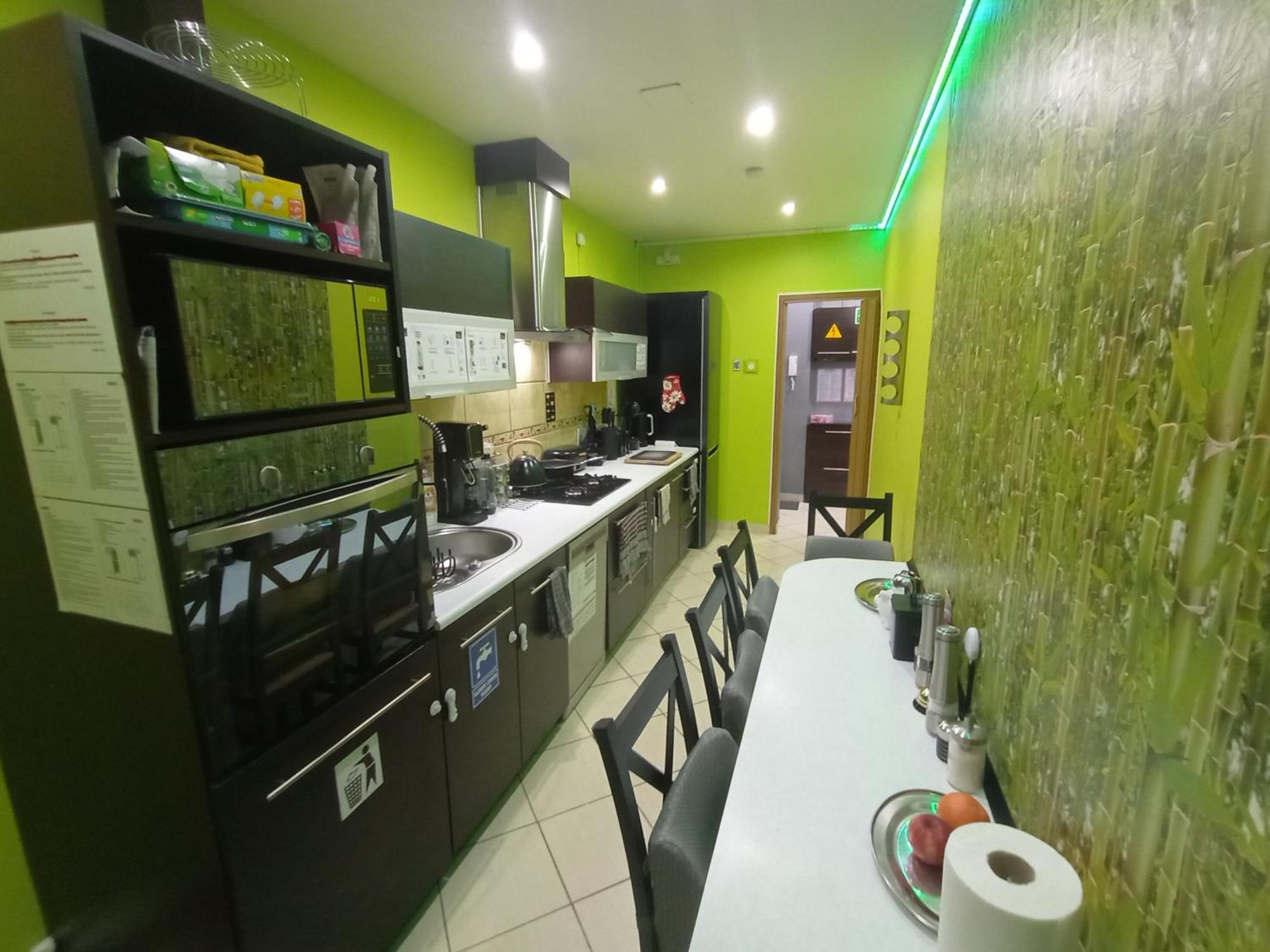 Apartament Venge -Cale Mieszkanie 46M2 Na Wylacznosc - Z Jedna Sypialnia I Jednym Sypialno-Salonem -3 Pietro Bez Windy- Rezerwacja Bez Karty Kredytowej-Klimatyzacja-Netflix-2 Lozeczka Dzieciece- Bezplatny Parking Publiczny Вроцлав Екстер'єр фото