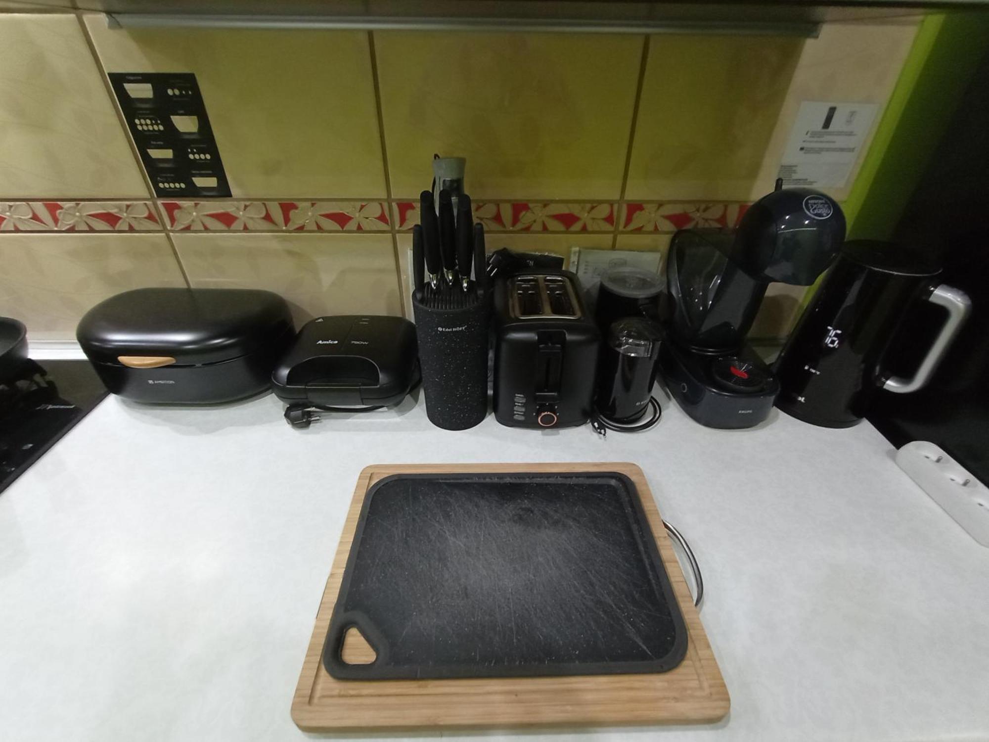 Apartament Venge -Cale Mieszkanie 46M2 Na Wylacznosc - Z Jedna Sypialnia I Jednym Sypialno-Salonem -3 Pietro Bez Windy- Rezerwacja Bez Karty Kredytowej-Klimatyzacja-Netflix-2 Lozeczka Dzieciece- Bezplatny Parking Publiczny Вроцлав Екстер'єр фото