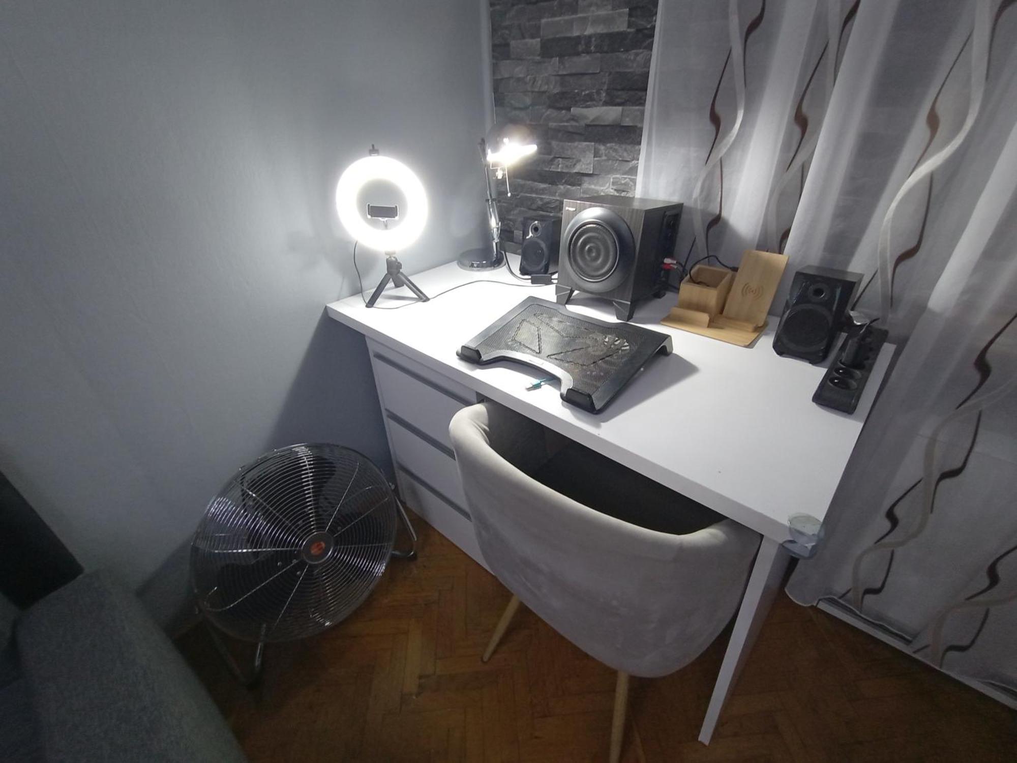 Apartament Venge -Cale Mieszkanie 46M2 Na Wylacznosc - Z Jedna Sypialnia I Jednym Sypialno-Salonem -3 Pietro Bez Windy- Rezerwacja Bez Karty Kredytowej-Klimatyzacja-Netflix-2 Lozeczka Dzieciece- Bezplatny Parking Publiczny Вроцлав Екстер'єр фото