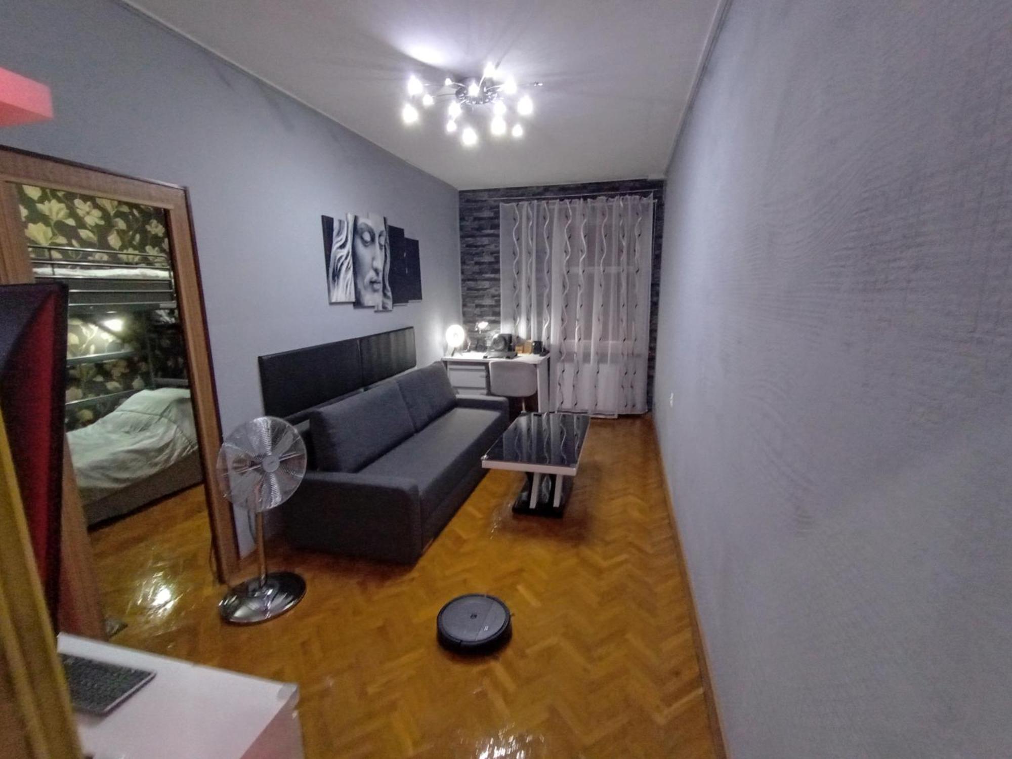 Apartament Venge -Cale Mieszkanie 46M2 Na Wylacznosc - Z Jedna Sypialnia I Jednym Sypialno-Salonem -3 Pietro Bez Windy- Rezerwacja Bez Karty Kredytowej-Klimatyzacja-Netflix-2 Lozeczka Dzieciece- Bezplatny Parking Publiczny Вроцлав Екстер'єр фото