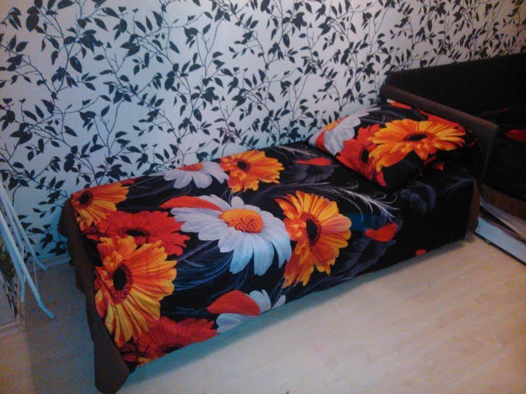 Apartament Venge -Cale Mieszkanie 46M2 Na Wylacznosc - Z Jedna Sypialnia I Jednym Sypialno-Salonem -3 Pietro Bez Windy- Rezerwacja Bez Karty Kredytowej-Klimatyzacja-Netflix-2 Lozeczka Dzieciece- Bezplatny Parking Publiczny Вроцлав Екстер'єр фото